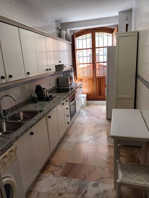 Apartamento Puerta Real Sevilha Exterior foto