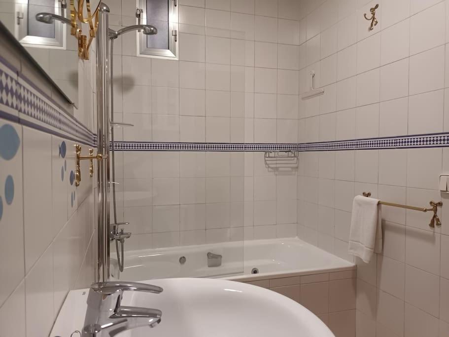 Apartamento Puerta Real Sevilha Exterior foto